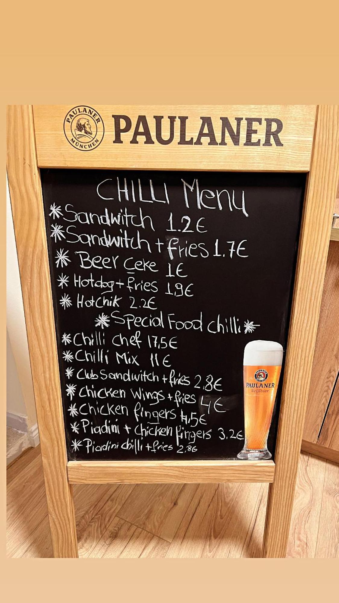 Hostel Chilli 地拉那 外观 照片